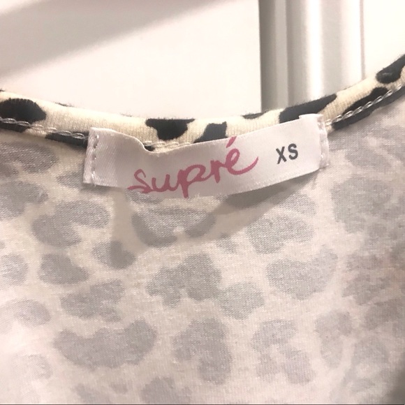 Leopard print bodysuit! 🐆<3 - Picture 3 of 3